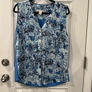 Ladies sleeveless dress shirt